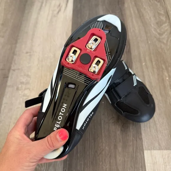 MINT Peloton Cycling Shoes - Size 40 Women’s US Size 9 Men's 7 Black Red