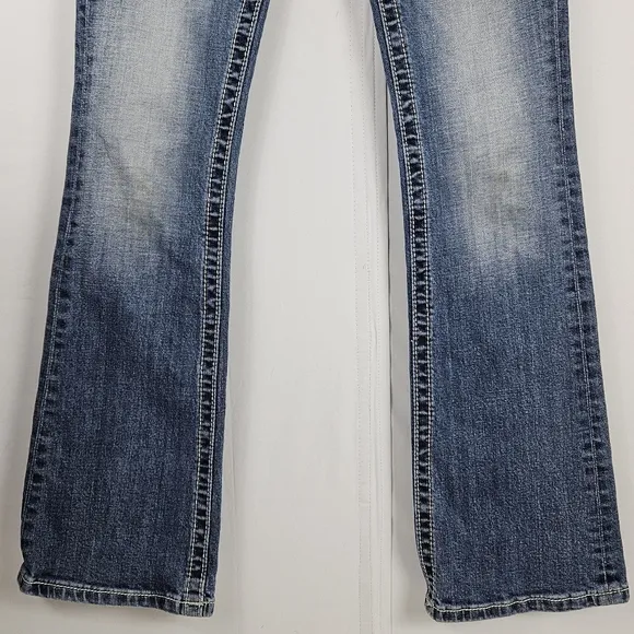 Miss Me embroidered boot cut jeans size 25