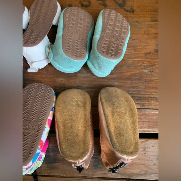 Monkey feet shoes, lot of 8 sets, size 12-18 months