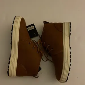 MOSSIMO brown shoes, size 2. All man made material. Unisex, lace up, rubber sole