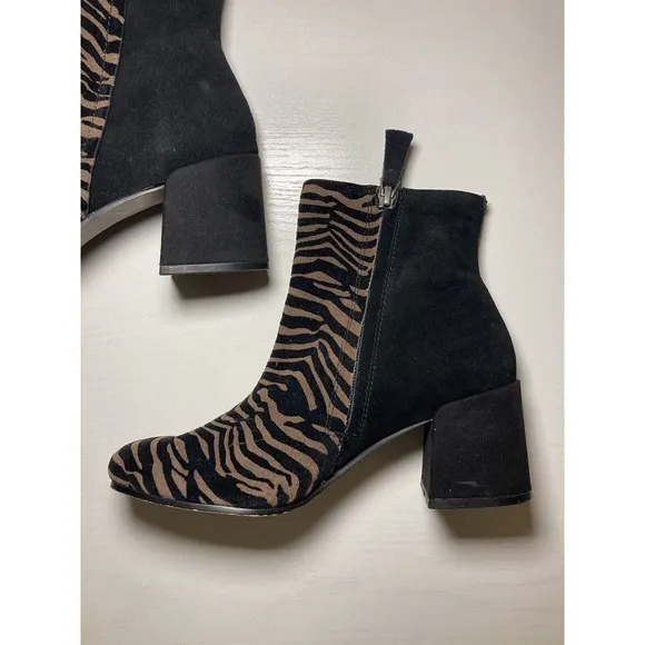 Naked Feet Womens Shoes Animal Print Strata Moto Inspires Bootie Size 6.5M