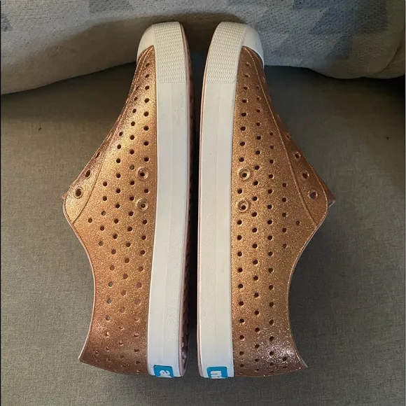 Native Jefferson bling rose gold/white shell Men/Women Vegan shoes 11/12