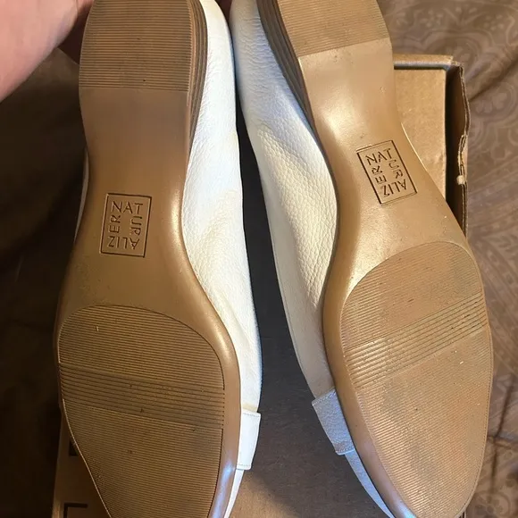 Naturalizer Polly flat shoes