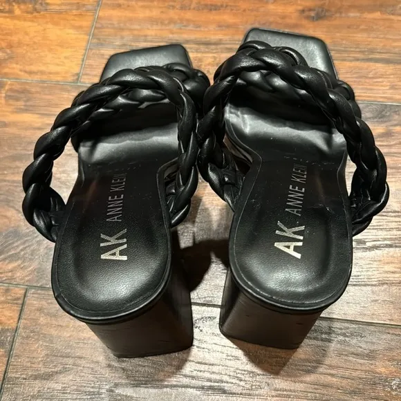 NEW! Anne Klein Alexander Bubble Braid Heel - Size 5