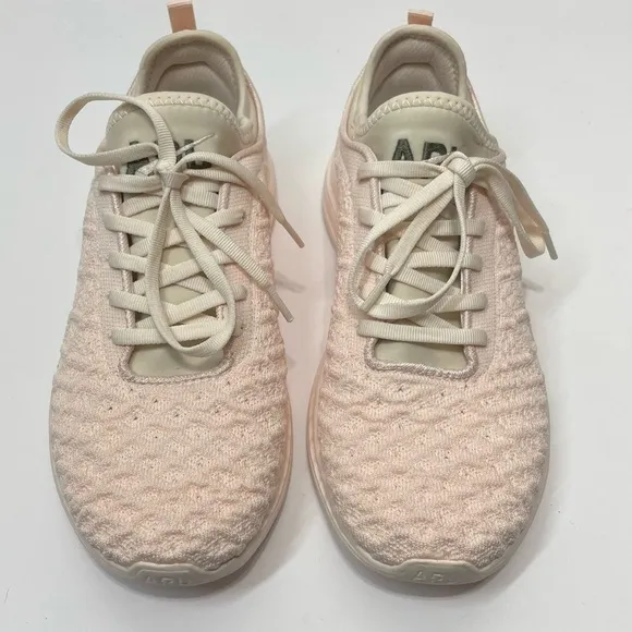 NEW APL Techloom Phantom shoes Pink size 10 P179