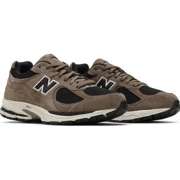 NEW BALANCE 2002R MEN'S SIZE 9 SNEAKERS SHOES M2002RTJ 283 BROWN
