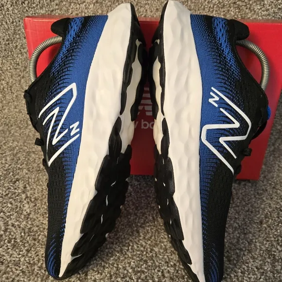 New Balance 520rw8 Light Weight Runners  M520RW8 Running Course - Blue Black