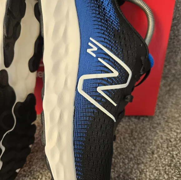 New Balance 520rw8 Light Weight Runners  M520RW8 Running Course - Blue Black