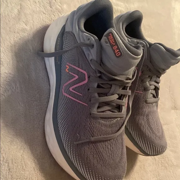 New Balance 840 Women's Artic Gray Running Shoes 8.5 WIDE