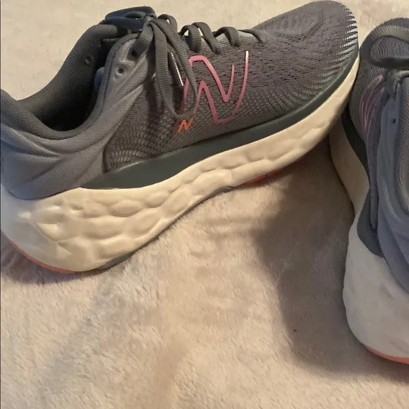 New Balance 840 Women's Artic Gray Running Shoes 8.5 WIDE