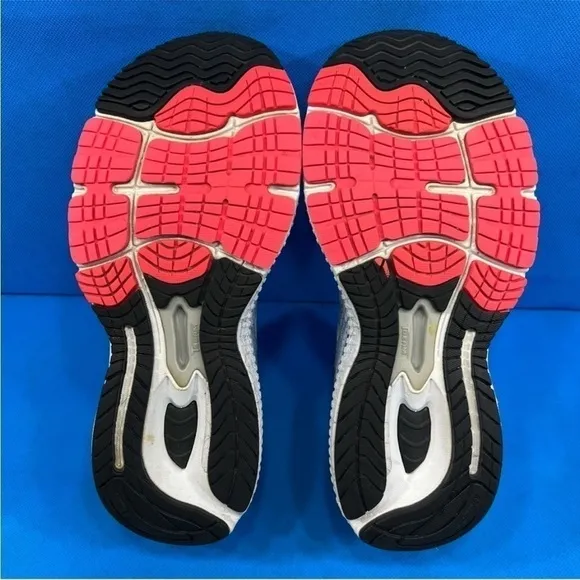 New Balance 860 V9 Women's Running Shoe Size 9.5