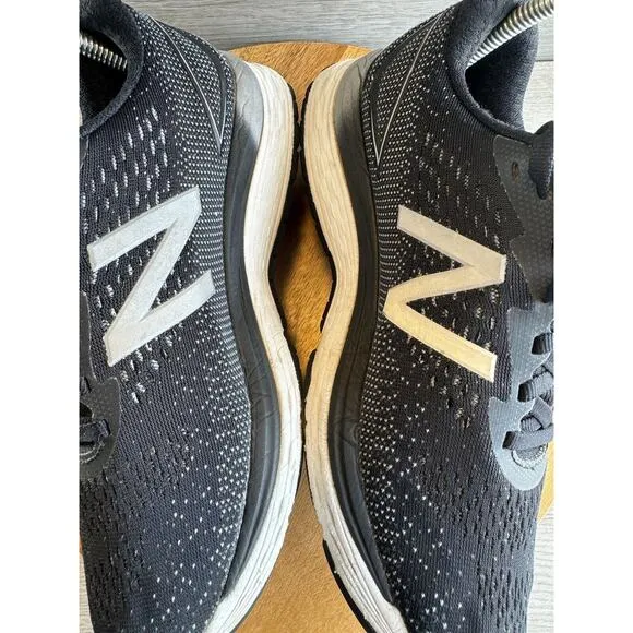 New Balance 880 Womens Black Gray Athletic Running Shoes Size 8 W880BK9