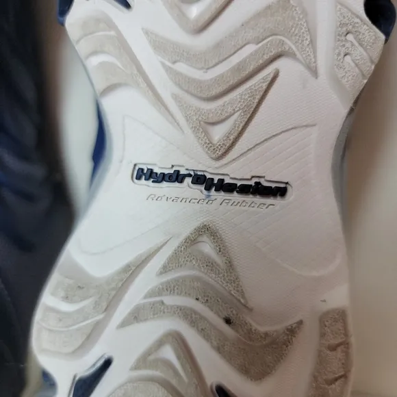 New Balance 921 HydroHesion Advanced Men's Shoes Color: Navy Size: 9US