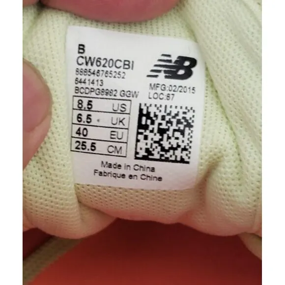 New Balance Classic Athletic Women’s Running Shoes Size 8.5 Blue Suede CW620CBI