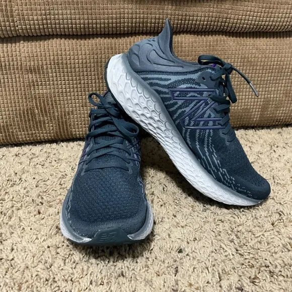New Balance Fresh Foam 1080v11 Running Shoes Size 8.5 Mens Gray/Purple Lightweig