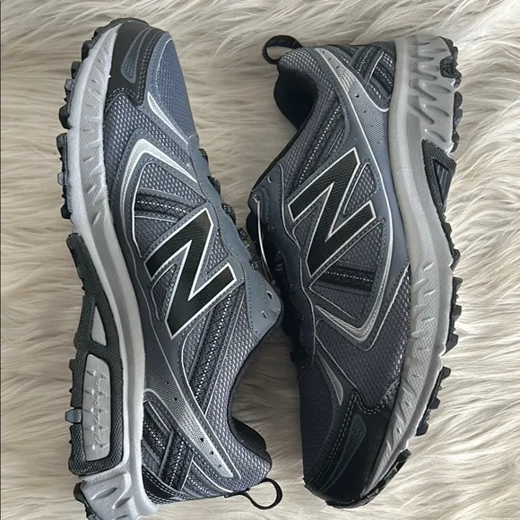 NEW BALANCE MT410LT5 Men’s Size 10 4E NB Trail Running Shoe NB TECH Ride 410v5