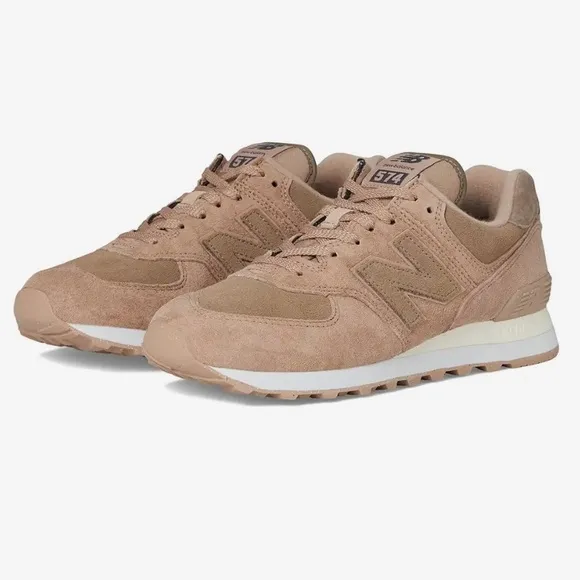{New Balance} Women's 574 Sneaker | Flat Taupe/Mushroom ~ Size 5