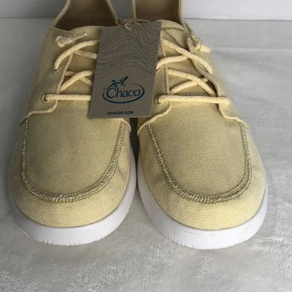 New CHACOS Women Size 9 or 10.5 Summer Melon Chillos Sneakers Casual Lightweight