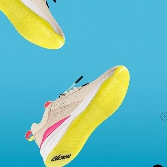 NEW CLOVE Limited Edition Lemon Aid Classic Healthcare Nursing Shoes