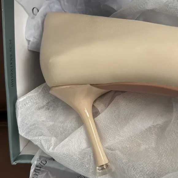 NEW! C.Paravano Metal Buckle Pointed Nude Buff Heels Pumps Shoes SZ 42 / 11.5