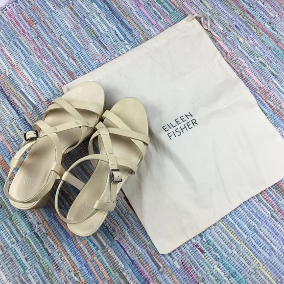 *NEW Eileen Fisher Array Core Sandals, Bone Matte