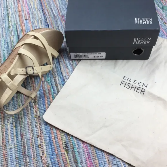 *NEW Eileen Fisher Array Core Sandals, Bone Matte