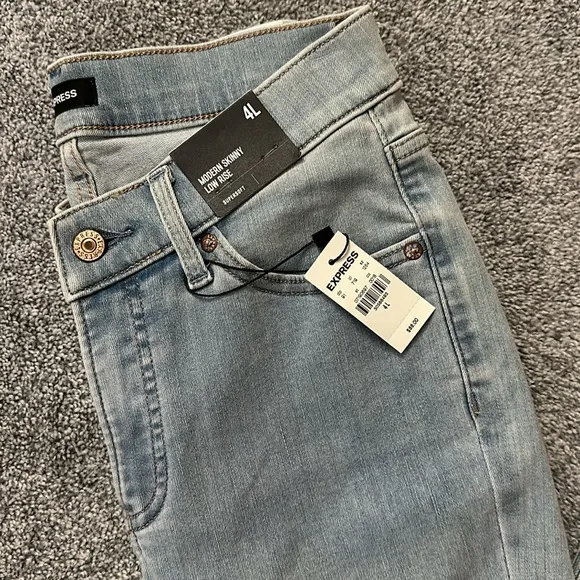 New express jeans size 4 long