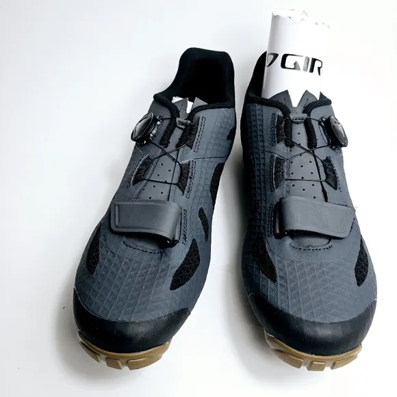 NEW Giro Men's Boa Ricon Gray Cycling Road Bike Shoes NO CLEATS Size 10.5