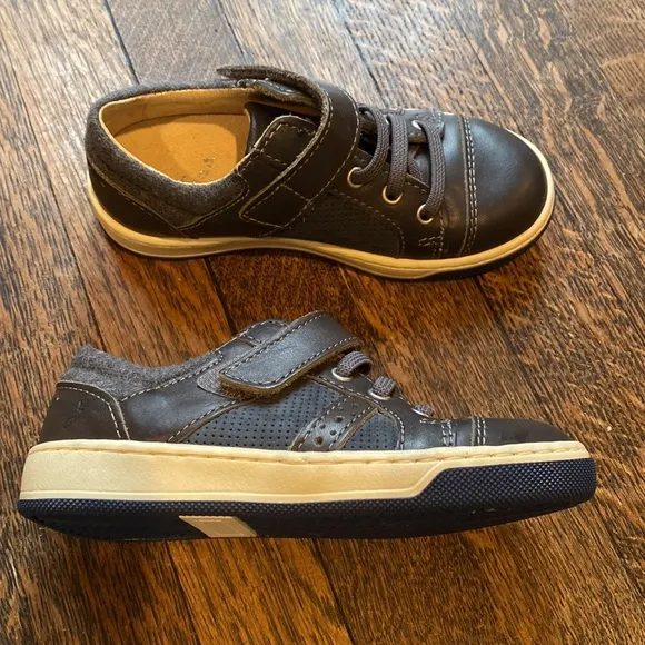 NEW Jacadi shoes size 27, 10, 10.5