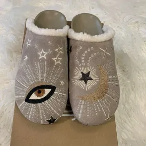 NEW Johnny Was Boho Embroidered Suede Celestial Mule Shoes Stars Eye Moon