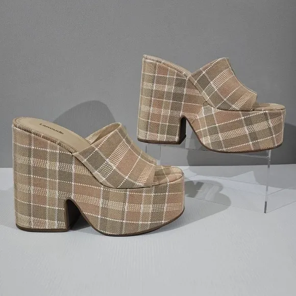NEW Larroude Wanda Platform Mule Chunky Heel Neutral Beige Khaki Plaid Size 10