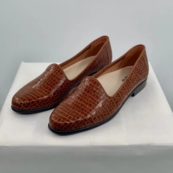 🌹New Listing🌹NWT NIB Trotters Liz Croco Womens Brown Leather Loafer Flats Shoes