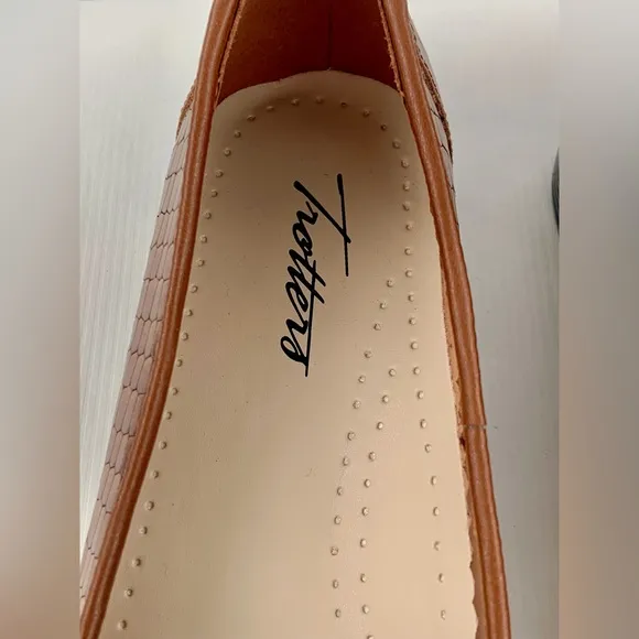 🌹New Listing🌹NWT NIB Trotters Liz Croco Womens Brown Leather Loafer Flats Shoes