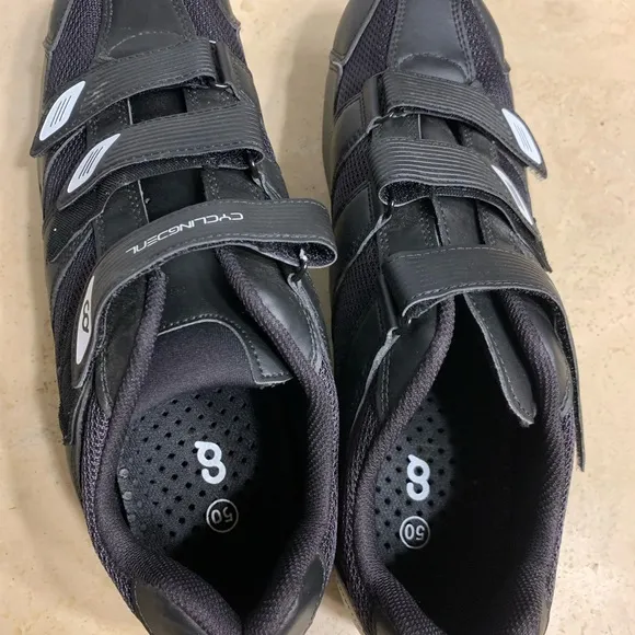 New men’s cycling deal spinning or cycling shoes 🚵‍♀️