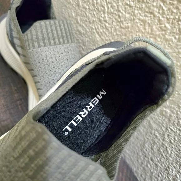 NEW Merrell Vibram Women's‎ Embark Moc Tea Gray Slip-On Shoes Size 5