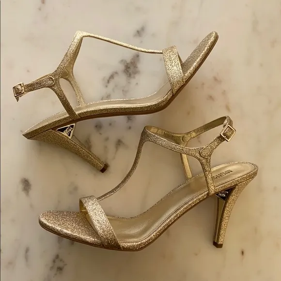 New MICHAEL KORS Arden Gold T-strap Stiletto Sandals shoes