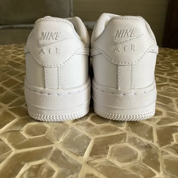 NEW!  Nike Air Force 1 LE Big Kids' Shoes (4.5Y)