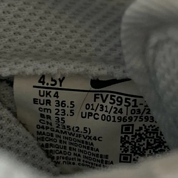 NEW!  Nike Air Force 1 LE Big Kids' Shoes (4.5Y)