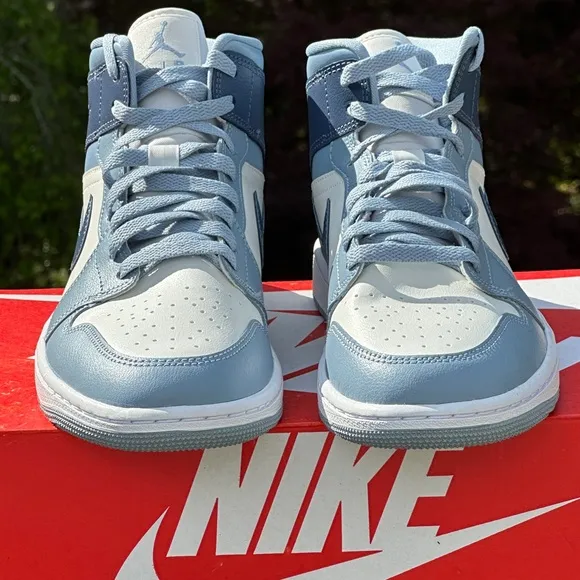 NEW Nike Air Jordan 1 Mid Casual Sneaker  - US Size Womens 9 | Mens 7.5