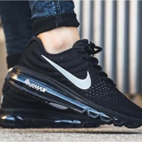 NEW Nike Air Max 2017 size 6 Mens Black Retro (2024) shoes