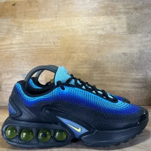 NEW Nike Air Max Dn SE Womens Sz 7.5 Shoes Sneakers Sky Blue/Black Chamois