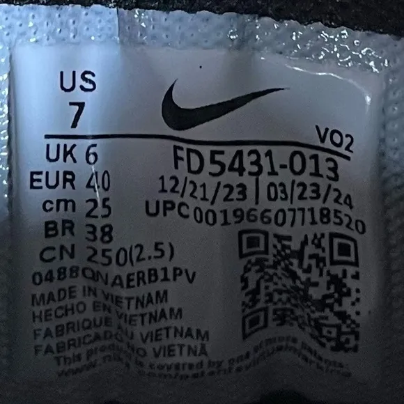 NEW Nike Metcon 9 Womens Size 8.5 Training Shoes Sneakers Black Gray FD5431-013