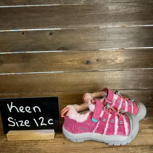New NWOB Little Kids Keen Newport Pink Suede Fur Trimmed Outdoor Shoes Size 12 C