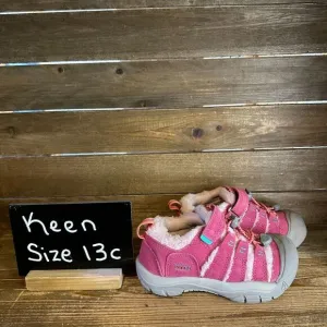 New NWOB Little Kids Keen Newport Pink Suede Fur Trimmed Outdoor Shoes Size 13 C
