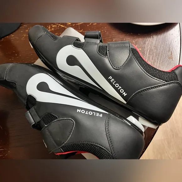 NEW Peloton Sz 47 /M13 Cycling Shoes Cleats