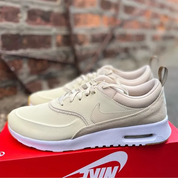 NEW Size 9 Nike Air Max Thea Premium Women's Shoes Beach/Metallic Gold/Sail