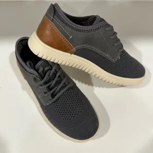 NEW Steve Madden Boys Dawes Sneaker sz 2