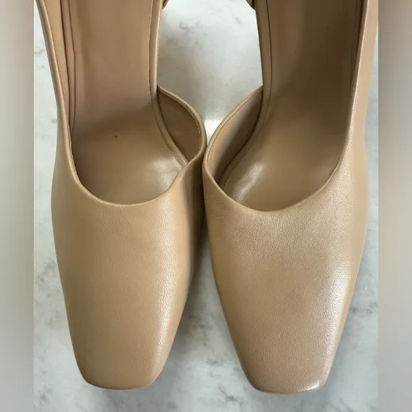 New! VINCE Tiana Point Toe Leather PumpsNude Cappuccino Sz 9 $330