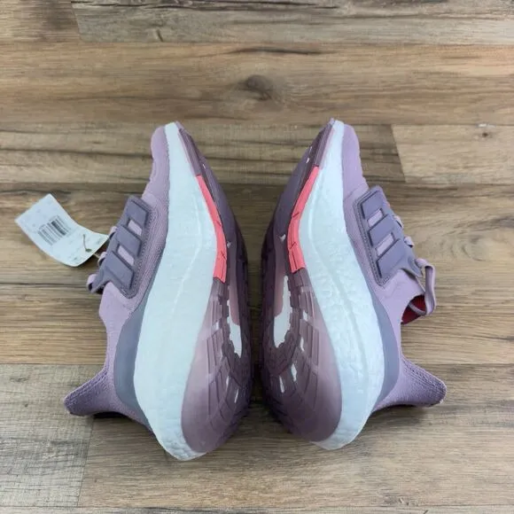 New Women’s Adidas UltraBoost 22 Sz 6.5 Magic Mauve Purple Running Shoes…