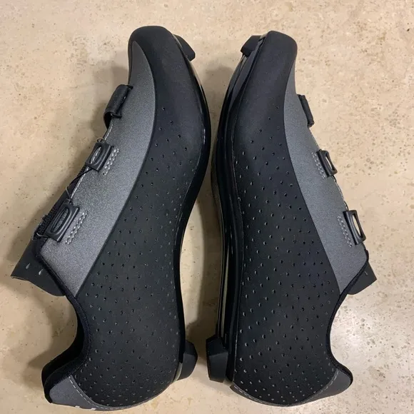 New women’s fizik cycling/ racing / spinning shoes 🚵‍♀️